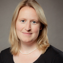 Porträt Anja Dröge